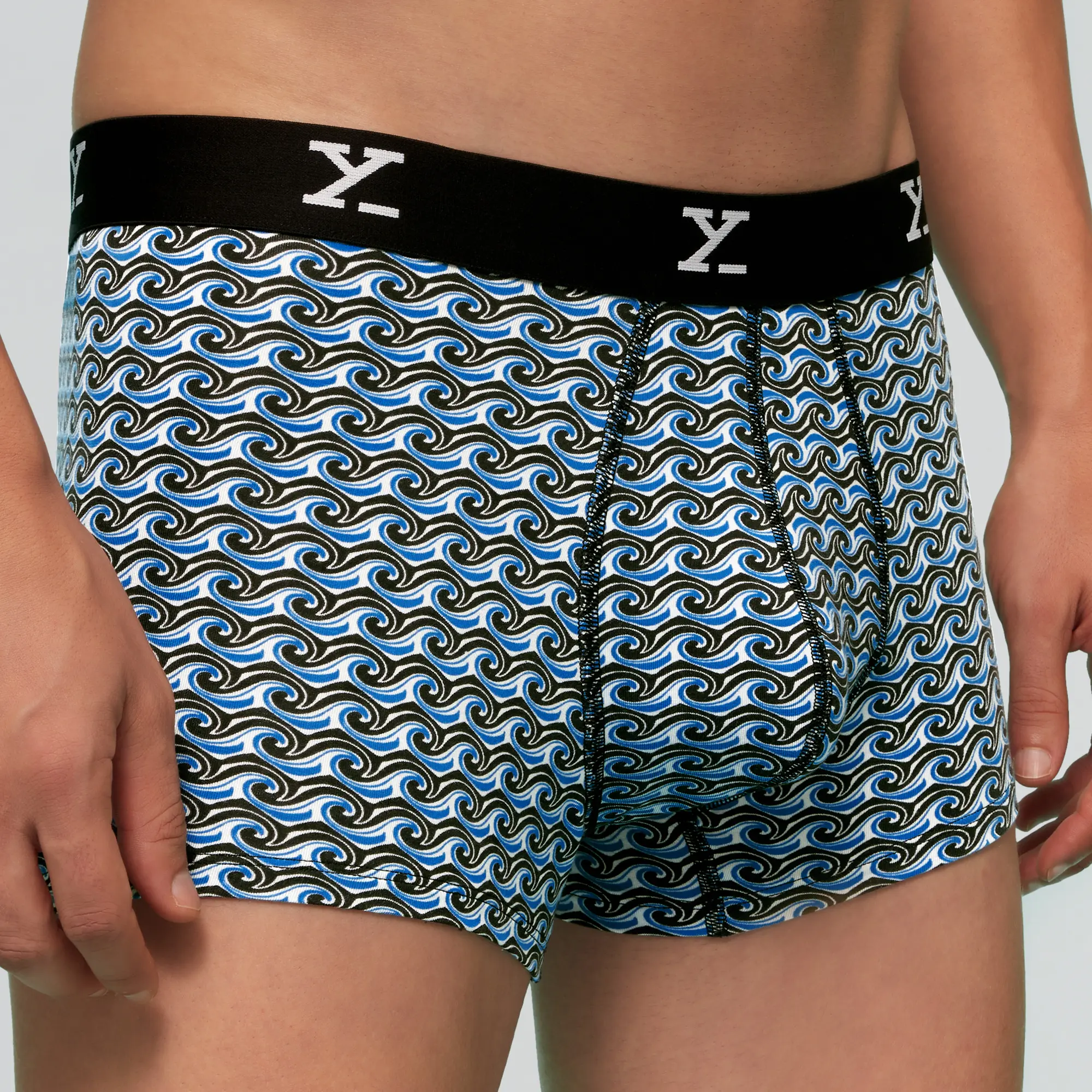 Shuffle Modal Trunks Beach Waves - Image 6